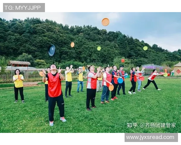 上海飞盘队在极限运动会上展现出惊人速度与团队默契的精彩表现